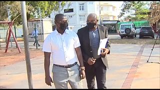 D'anciens généraux de Dos Santos à la barre
