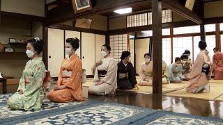 Kyoto entertainers perform New Year greeting ritual