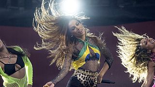 La chanteuse Anitta critiquée pour sa religion afro-brésilienne