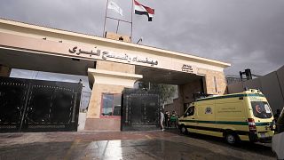 Guerre Israël-Hamas : blessés à Gaza, des Palestiniens soignés en Egypte