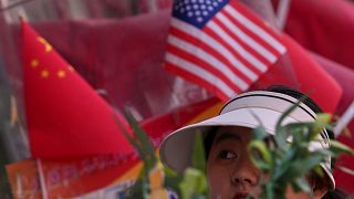 USA : Trump allège les droits de douane, la Chine toujours visée