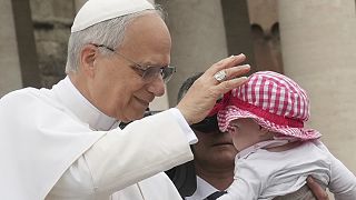 Le pape Léon XIV préside sa première audience générale 